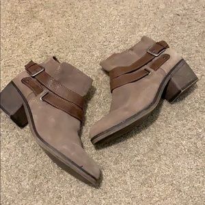 Sonoma Suede Tan Ankle Booties with Leather Detail